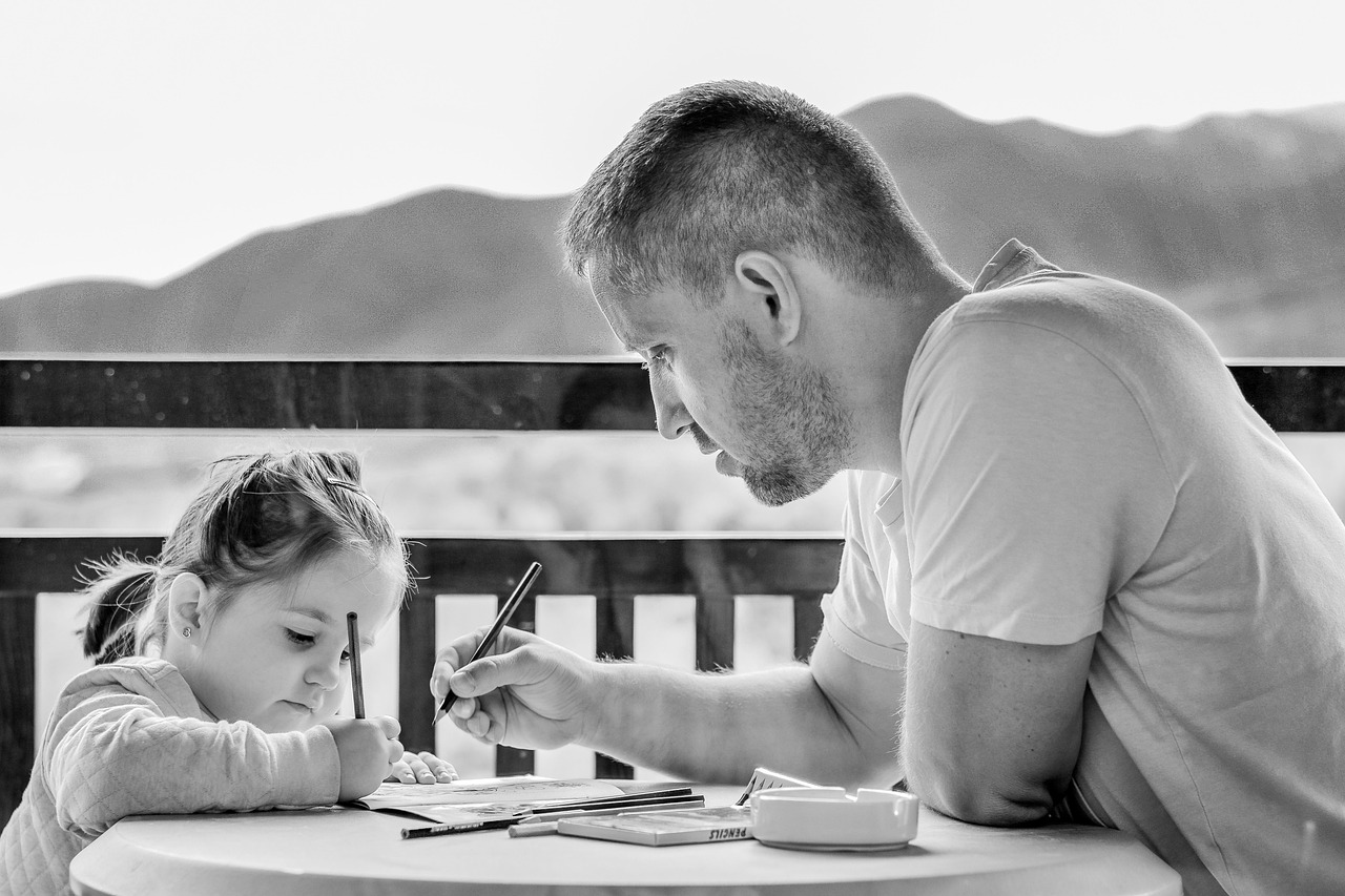 子育て支援員と保育士の違いとは何ですか？