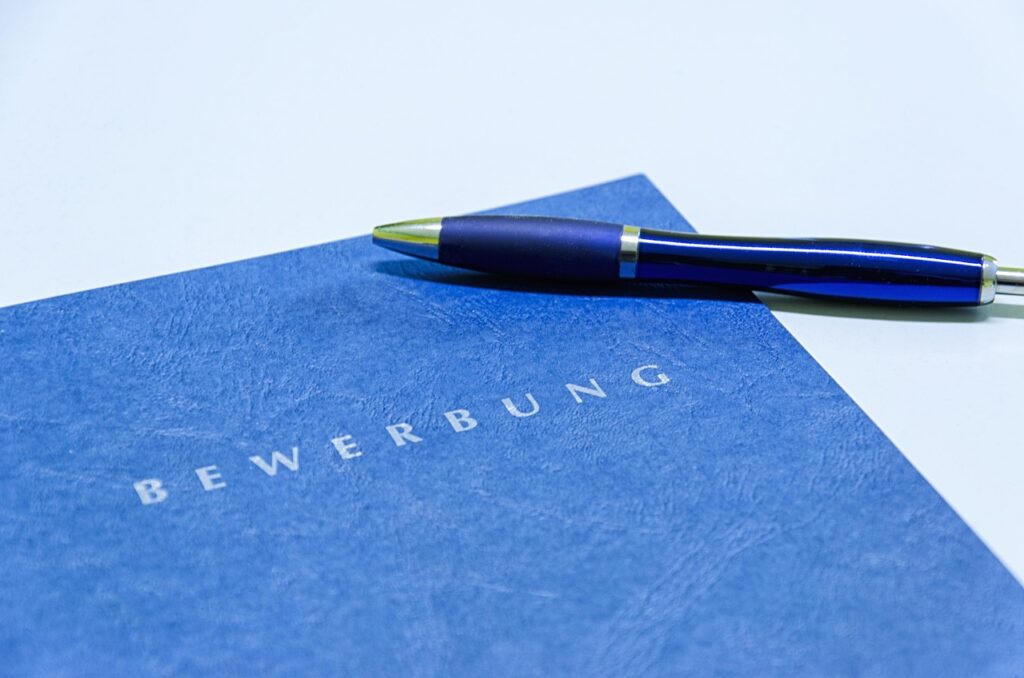 保育士未経験者が転職する際の履歴書の書き方は？