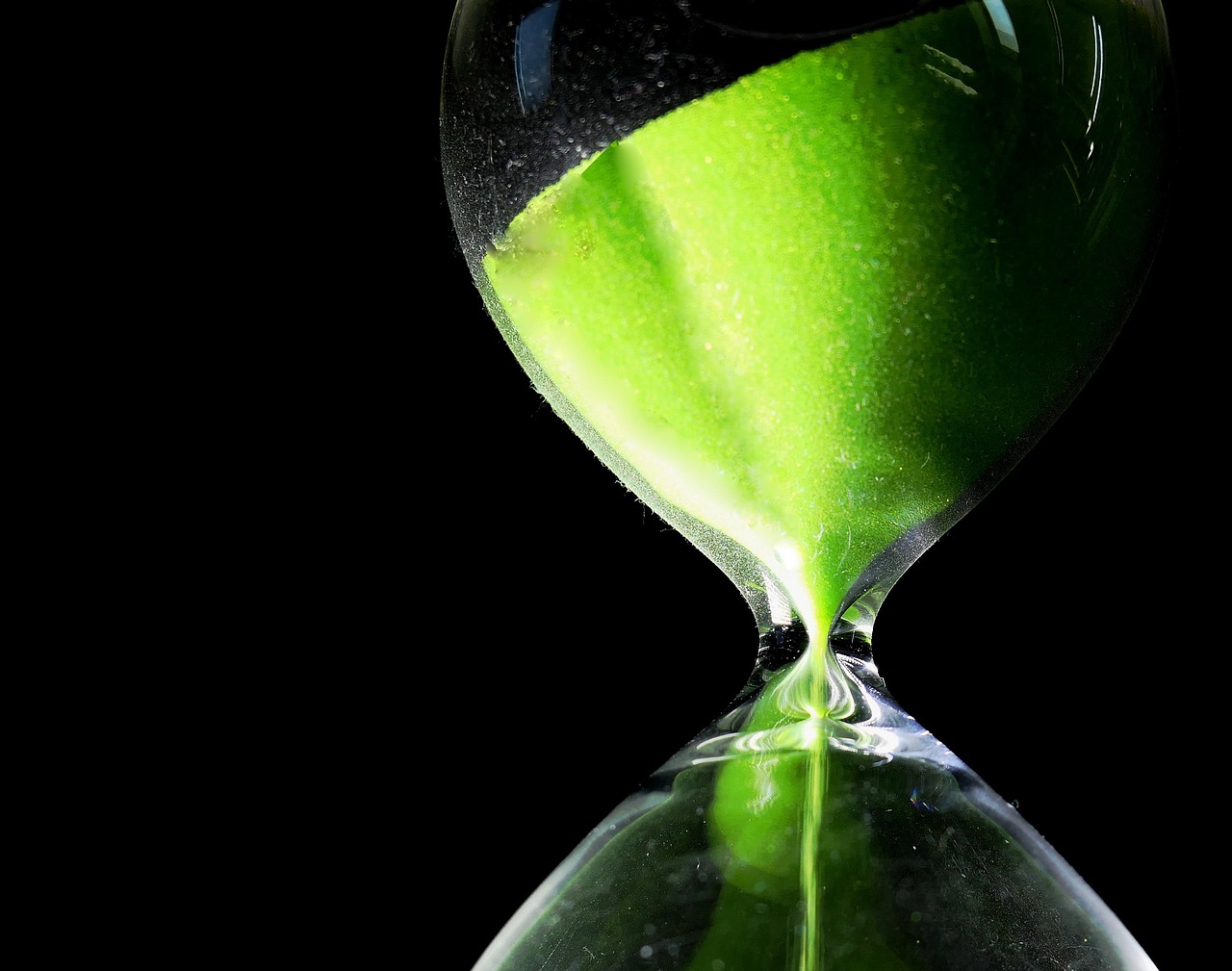 保育士試験合格後の転職に最適なタイミングは？