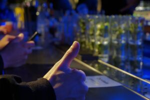 保育士未経験者が転職する際に髪色が明るいのはOKな園はどこ？